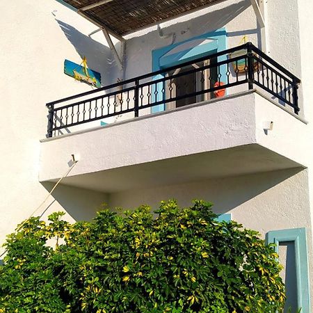 Appartamento Socrates Sea View Kampos Marathokampou Esterno foto